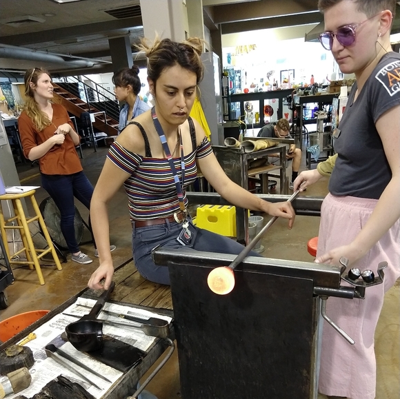 Meet your Posher, Melissa - Picture 3 of 5